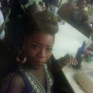 Meet your Posher, Ella